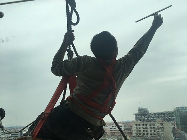 高空作業(yè)
